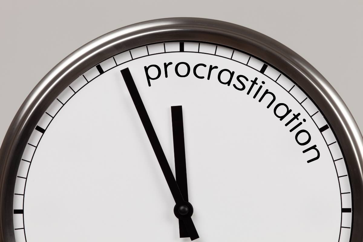 PROCRASTINAR RELOJ